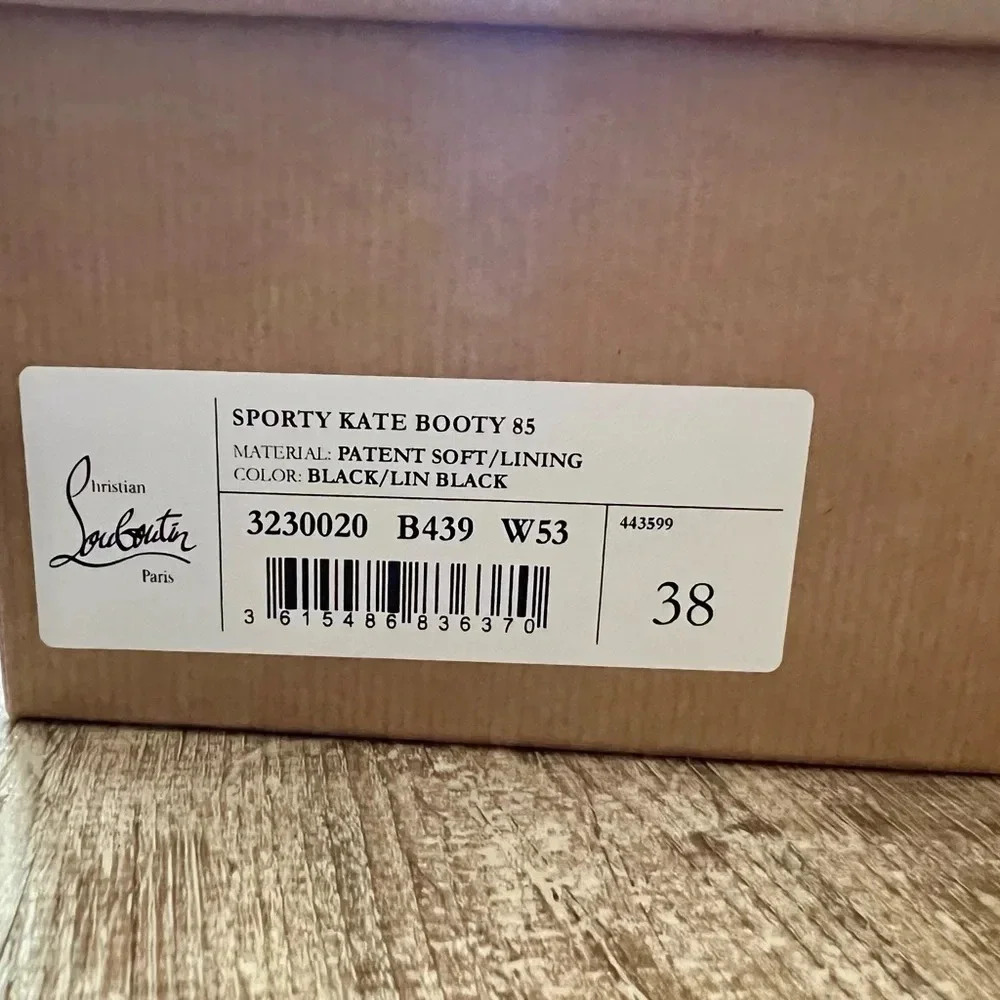 Christian Louboutin
Sporty Kate Booty 80MM Patent Leather Boots NIB - Picture 8 of 10